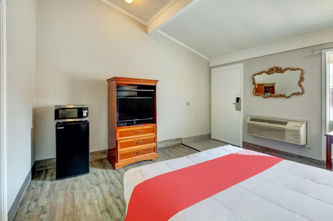 Oyo Hotel Lake Charles La I-10 Ngoại thất bức ảnh