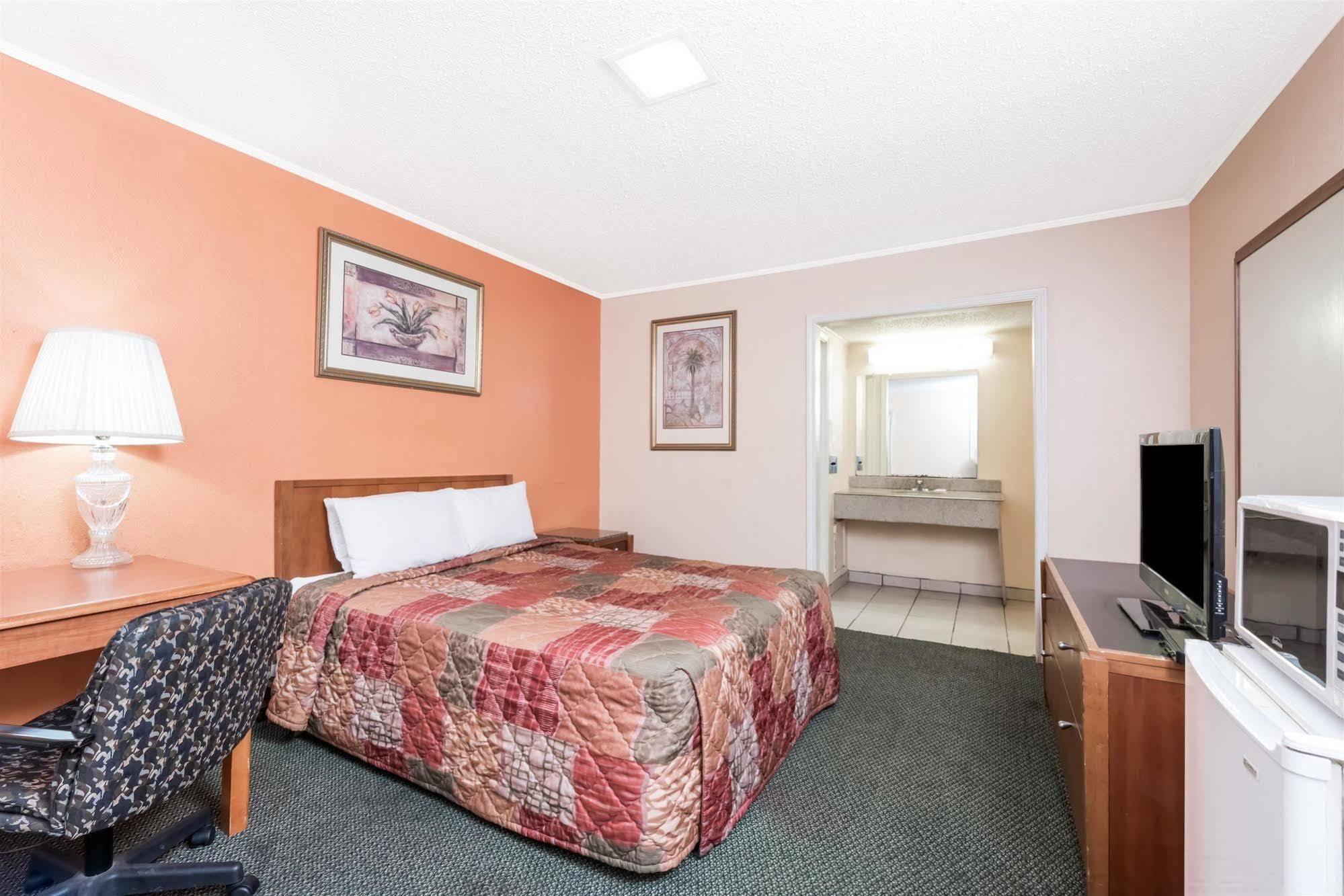 Oyo Hotel Lake Charles La I-10 Ngoại thất bức ảnh