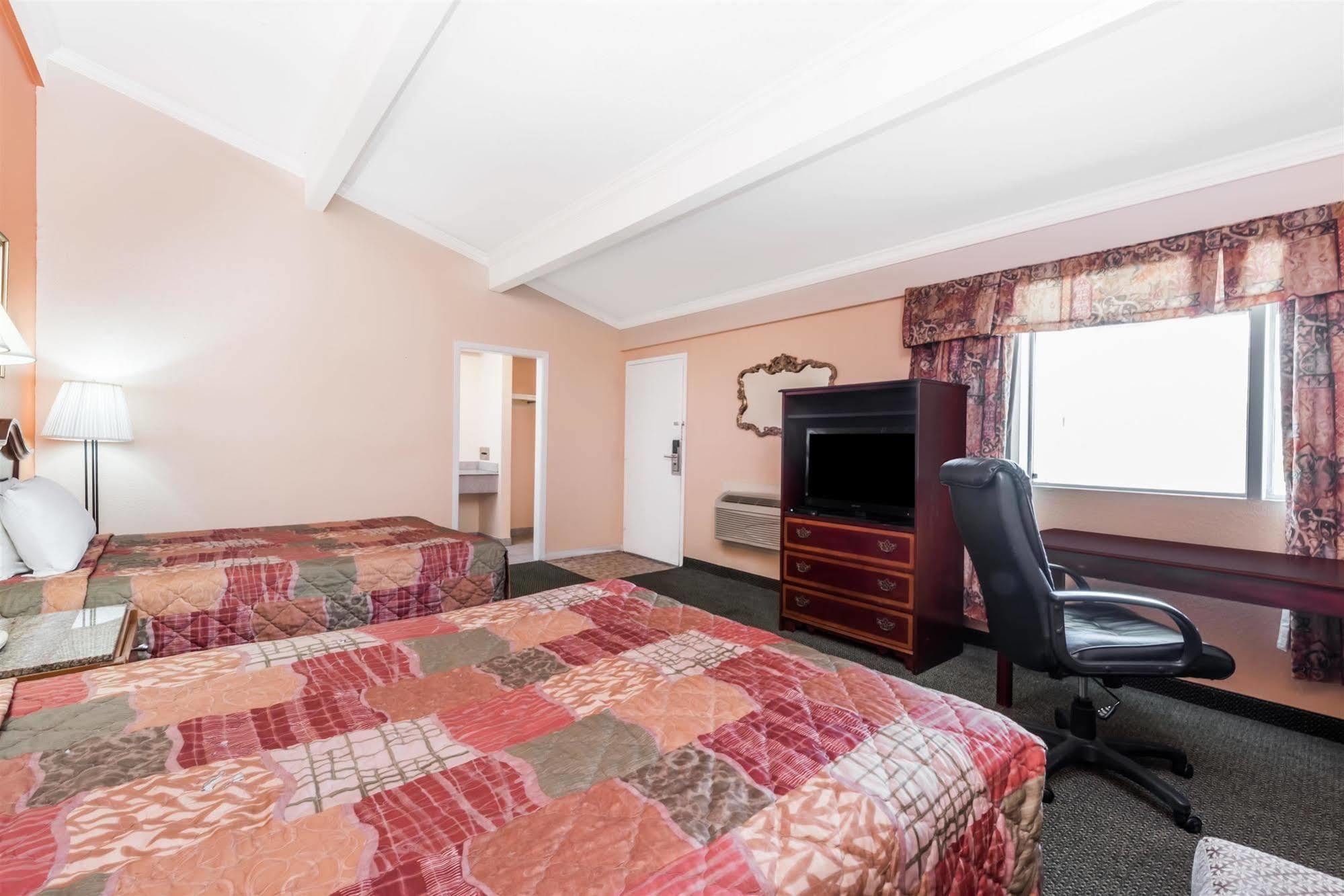 Oyo Hotel Lake Charles La I-10 Ngoại thất bức ảnh