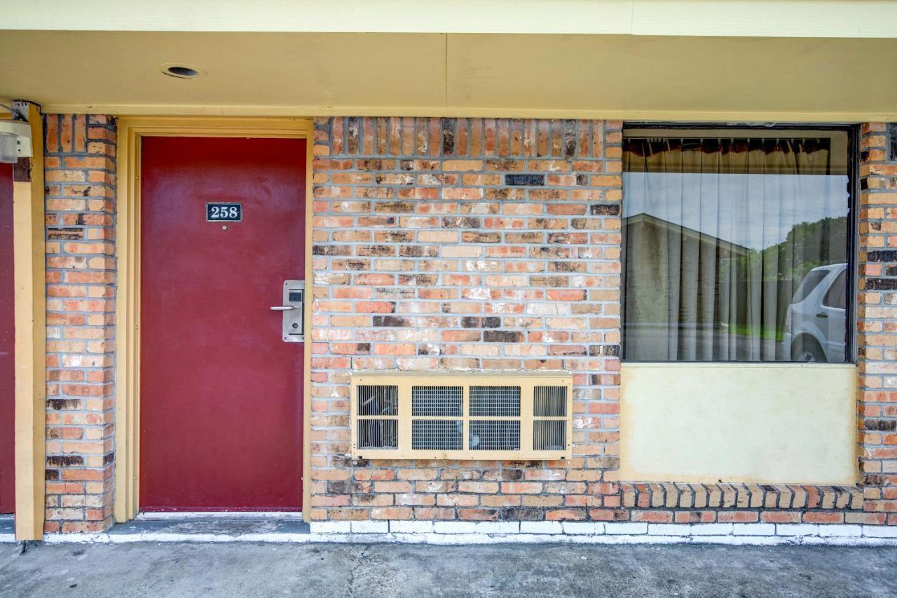 Oyo Hotel Lake Charles La I-10 Ngoại thất bức ảnh